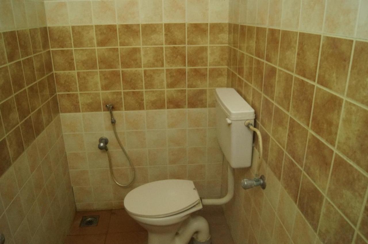 Prems Homestay Kochi Zewnętrze zdjęcie