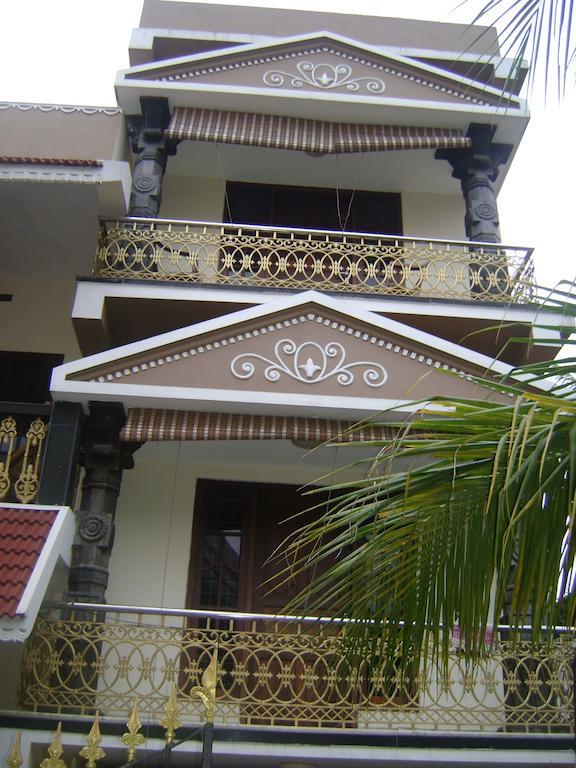 Prems Homestay Kochi Zewnętrze zdjęcie