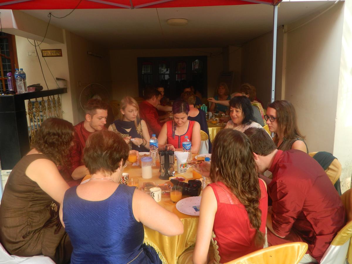 Prems Homestay Kochi Zewnętrze zdjęcie